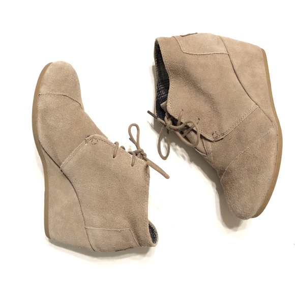 Toms Desert Taupe Kala Suede Lace Up Wedge Booties - Picture 2 of 10